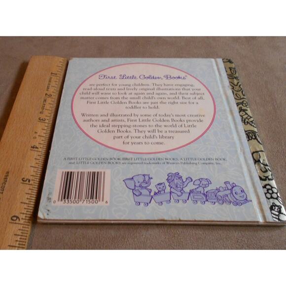 First Little Golden Book The Wheels on the Bus  by R.W. Alley 1992 - Picture 2 of 7